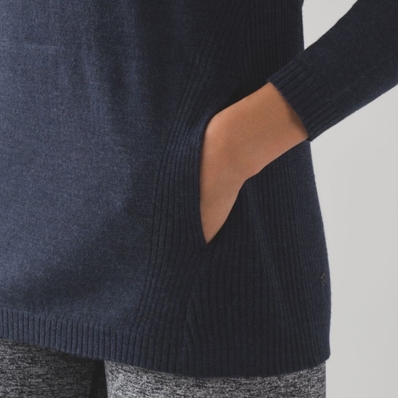 Lululemon Sweat And Savasana Turtleneck 100% Merino Wool Sweater - Picture 5 of 10